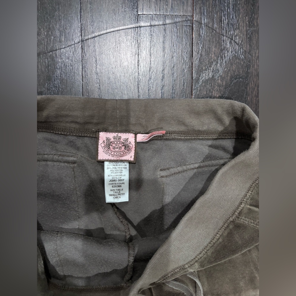 Juicy Couture Brown Velour Set - Hoodie and Pants - Picture 6 of 6